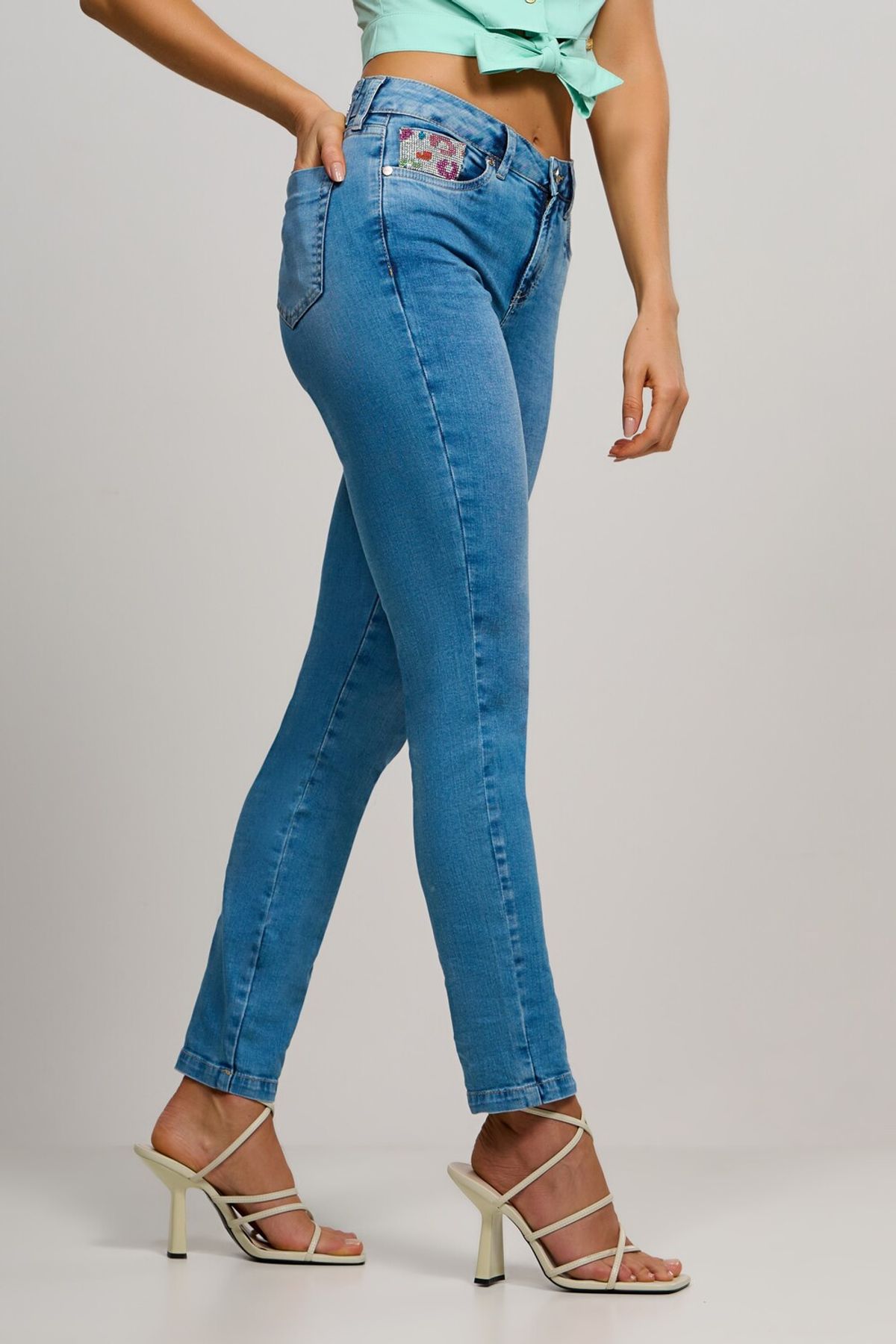 Calça Patogê feminina jeans skinny com mix de tecido cintura média (G3) -  patoge