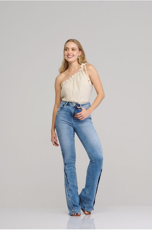 Calça flare jeans feminina Patogê cintura média (G3) CL37587 Cor:UNICA; Tamanho:36