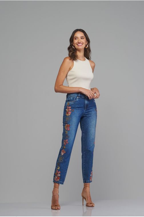 Calça reta jeans feminina Patogê cintura média (G3) CL37638 Cor:UNICA; Tamanho:38